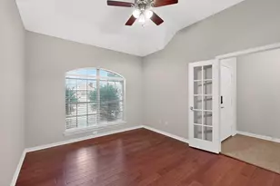 201 Hartley Ln, Red Oak, TX 75154 - Photo 8