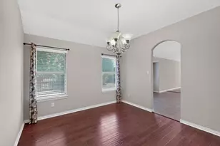 201 Hartley Ln, Red Oak, TX 75154 - Photo 4