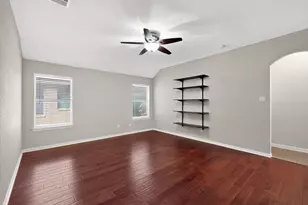 201 Hartley Ln, Red Oak, TX 75154 - Photo 6