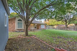 10700 Apache Dr, Waco, TX 76712 - Photo 14