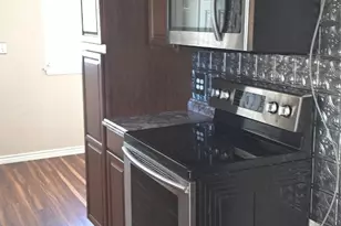 1423 Rolling Hills Dr, Graham, TX 76450 - Photo 4