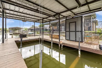 304 Tahiti Drive, Granbury, TX 76048 - Photo 32