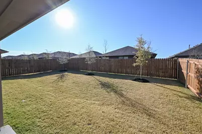 525 Bronze Circle E, Springtown, TX 76082 - Photo 2