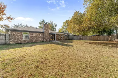 660 Pleasant Manor Avenue, Burleson, TX 76028 - Photo 26