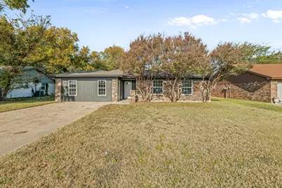 660 Pleasant Manor Avenue, Burleson, TX 76028 - Photo 30