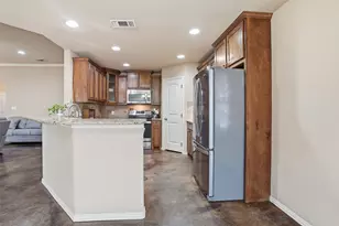 1700 Flagstone Ct, Granbury, TX 76049 - Photo 16