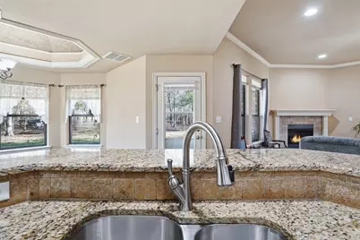 1700 Flagstone Court, Granbury, TX 76049 - Photo 18