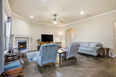 1700 Flagstone Court, Granbury, TX 76049 - Photo 12