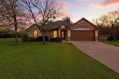 1700 Flagstone Court, Granbury, TX 76049 - Photo 2