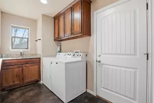 1700 Flagstone Ct, Granbury, TX 76049 - Photo 30