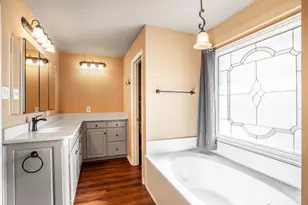 5606 Choctaw Dr, Granbury, TX 76049 - Photo 22