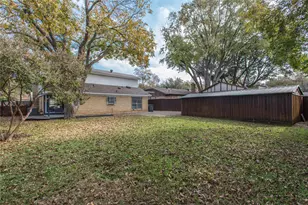 1918 Longmeadow Dr, Arlington, TX 76015 - Photo 36