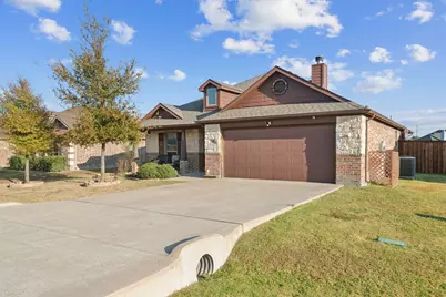 105 Cherry Point Drive, Palmer, TX 75152 - Photo 2