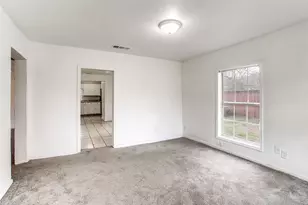 2402 N Winnetka Ave, Dallas, TX 75212 - Photo 4