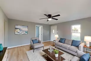 5729 Donnelly Ave, Fort Worth, TX 76107 - Photo 4