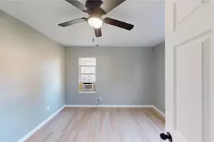 5729 Donnelly Ave, Fort Worth, TX 76107 - Photo 16