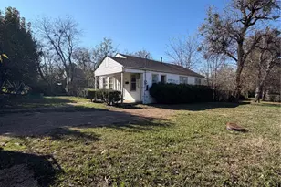6102 Live Oak St, Greenville, TX 75402 - Photo 6