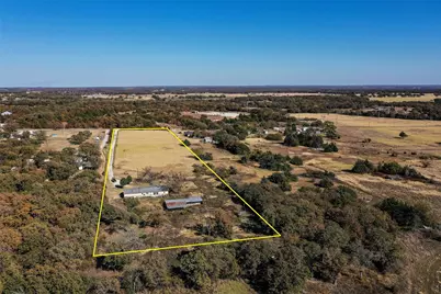 738 Orchard Road, Bowie, TX 76230 - Photo 2