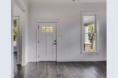 810 E Marvin Avenue, Waxahachie, TX 75165 - Photo 2