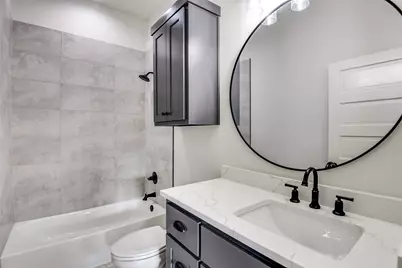 810 E Marvin Avenue, Waxahachie, TX 75165 - Photo 18