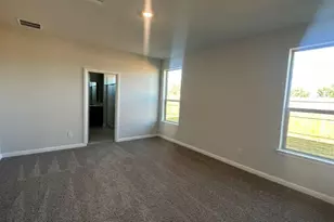 925 Boll Weevil Dr, Cleburne, TX 76031 - Photo 8