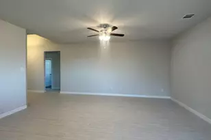 925 Boll Weevil Dr, Cleburne, TX 76031 - Photo 6