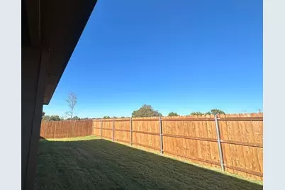 925 Boll Weevil Drive, Cleburne, TX 76031 - Photo 20