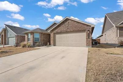 608 Breckenridge Park Drive, Alvarado, TX 76009 - Photo 2
