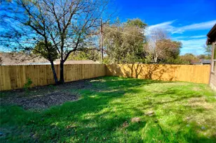 1525 Avenue A, Grand Prairie, TX 75051 - Photo 24