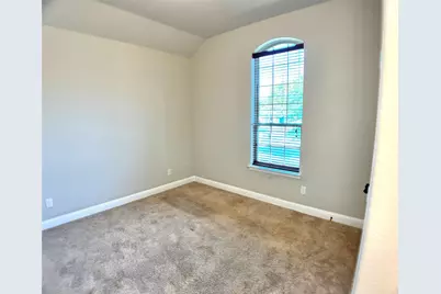 1525 Avenue A, Grand Prairie, TX 75051 - Photo 4