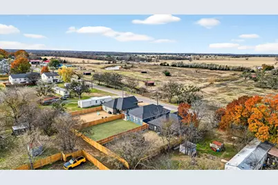 506 Broadway Street, Whitesboro, TX 76273 - Photo 32