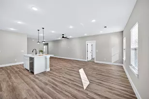 506 Broadway St, Whitesboro, TX 76273 - Photo 12