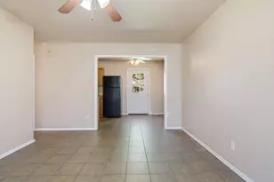 809 Milam Dr, Euless, TX 76039 - Photo 4