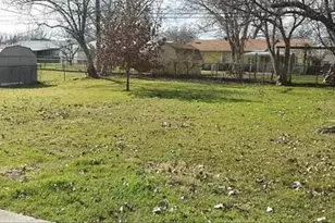 809 Milam Dr, Euless, TX 76039 - Photo 10