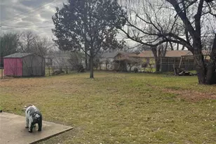 809 Milam Dr, Euless, TX 76039 - Photo 16