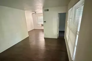 4855 Elena St, Dallas, TX 75216 - Photo 4