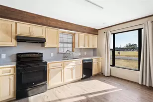 208 Maple St, Gunter, TX 75058 - Photo 10