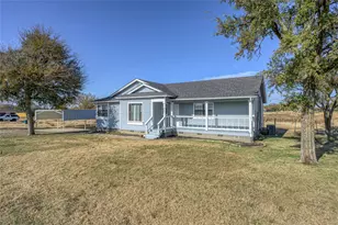 208 Maple St, Gunter, TX 75058 - Photo 2