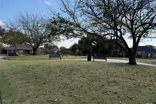 903 Emerson Dr, Allen, TX 75002 - Photo 14