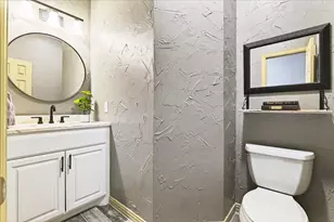 621 Trails End Ct, Hurst, TX 76054 - Photo 14