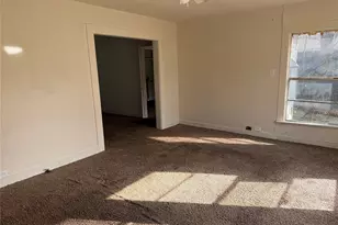 457 E James St, Wills Point, TX 75169 - Photo 2