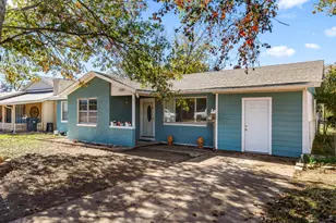 2010 Burroughs St, Wichita Falls, TX 76309 - Photo 2