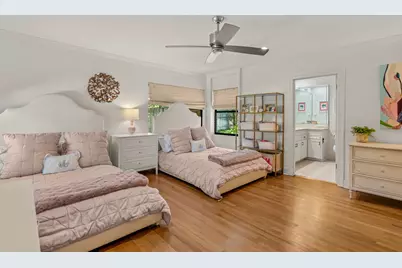 5849 Merrymount Road, Westover Hills, TX 76107 - Photo 22