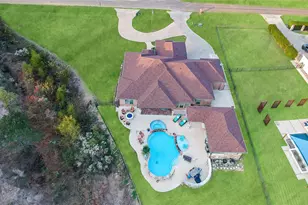 301 Cape Shore Dr, Mabank, TX 75143 - Photo 1