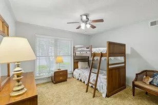 9414 Arborhill Dr, Dallas, TX 75243 - Photo 16