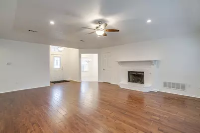 701 Stonebrooke Drive, Burleson, TX 76028 - Photo 6