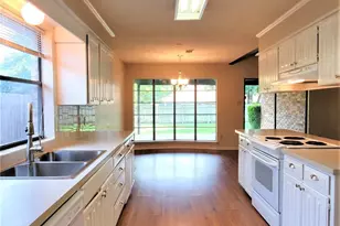 3633 Wedgworth Rd, Fort Worth, TX 76133 - Photo 12