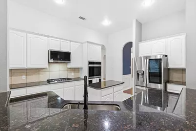 3402 Buckingham Lane, Highland Village, TX 75077 - Photo 16