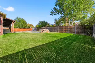 3402 Buckingham Ln, Highland Village, TX 75077 - Photo 6