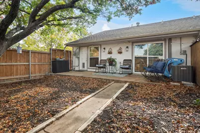 13641 Flagstone Lane, Dallas, TX 75240 - Photo 24